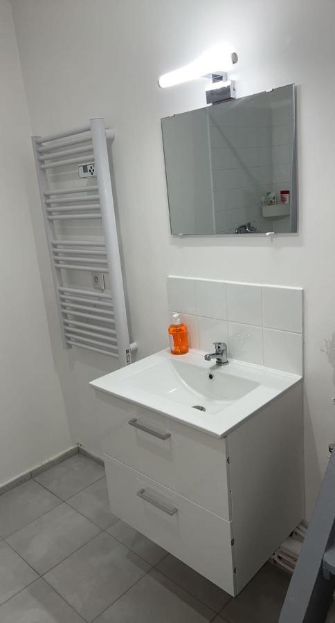 Appartement Moderne Refait A Neuf Proximite Centre Ville Et Plage Coudekerque-Branche Eksteriør billede
